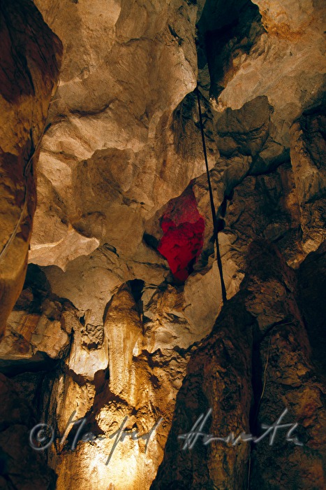 Höhle 