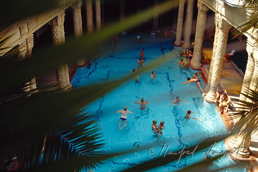 Jugendstil-Hallenbad im Hotel Gellert