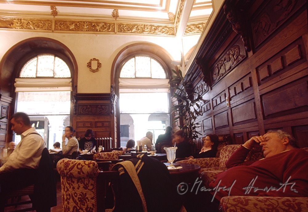 Café Casino in der Rua do Vilar