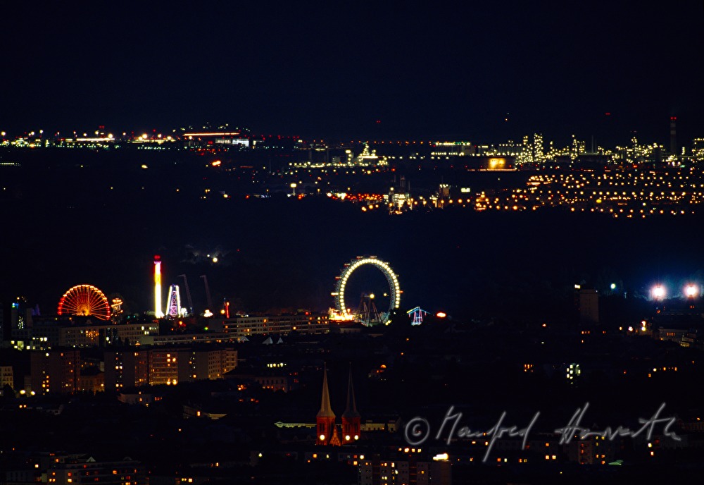 Blick vom Kahlenberg auf den Prater und das Riesenrad