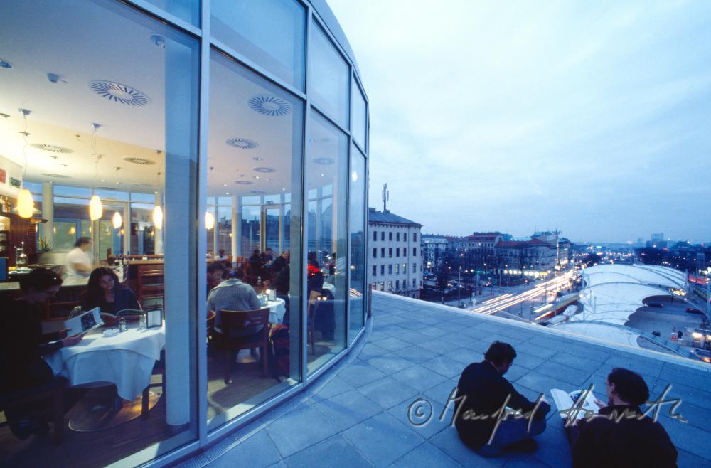 Cafe Canetti am Dach der Hauptbibliothek