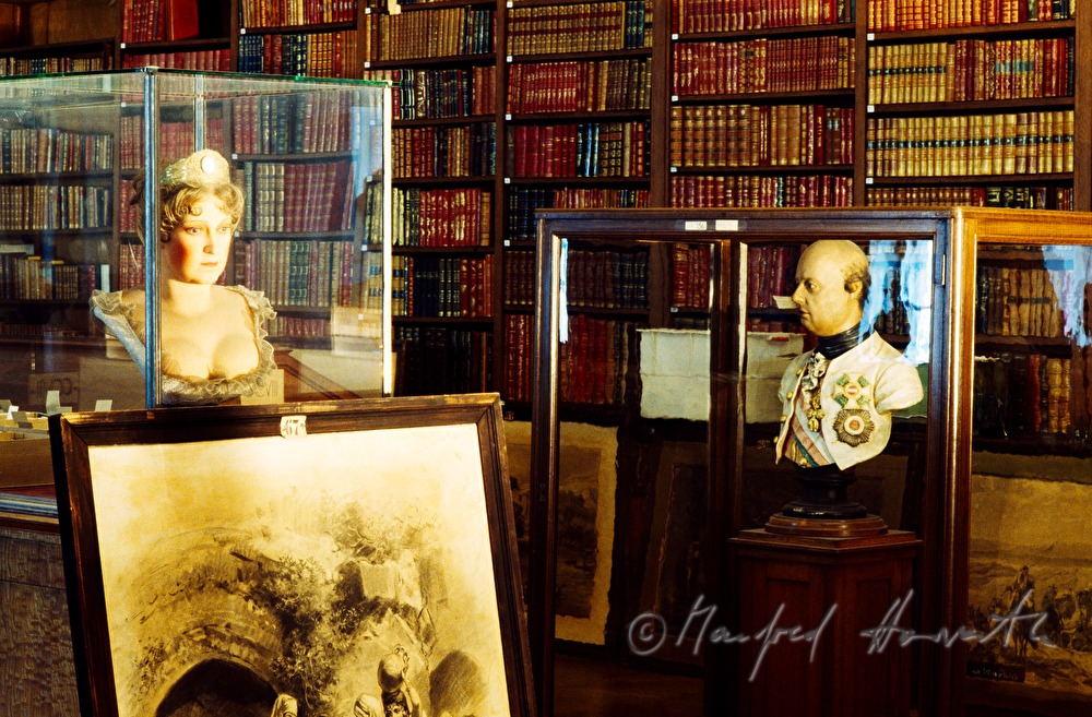 Interieur der Fideikomissbibliothek
