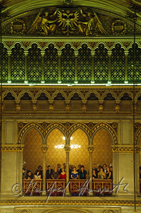 Rathausball, Blick von der Galerie auf die Tänzer