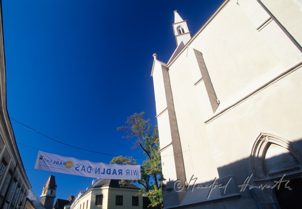 Platz vor der Spitalskirche