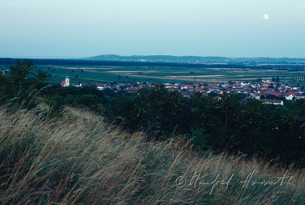 Sankt Georgen und Blick ins Wulkatal