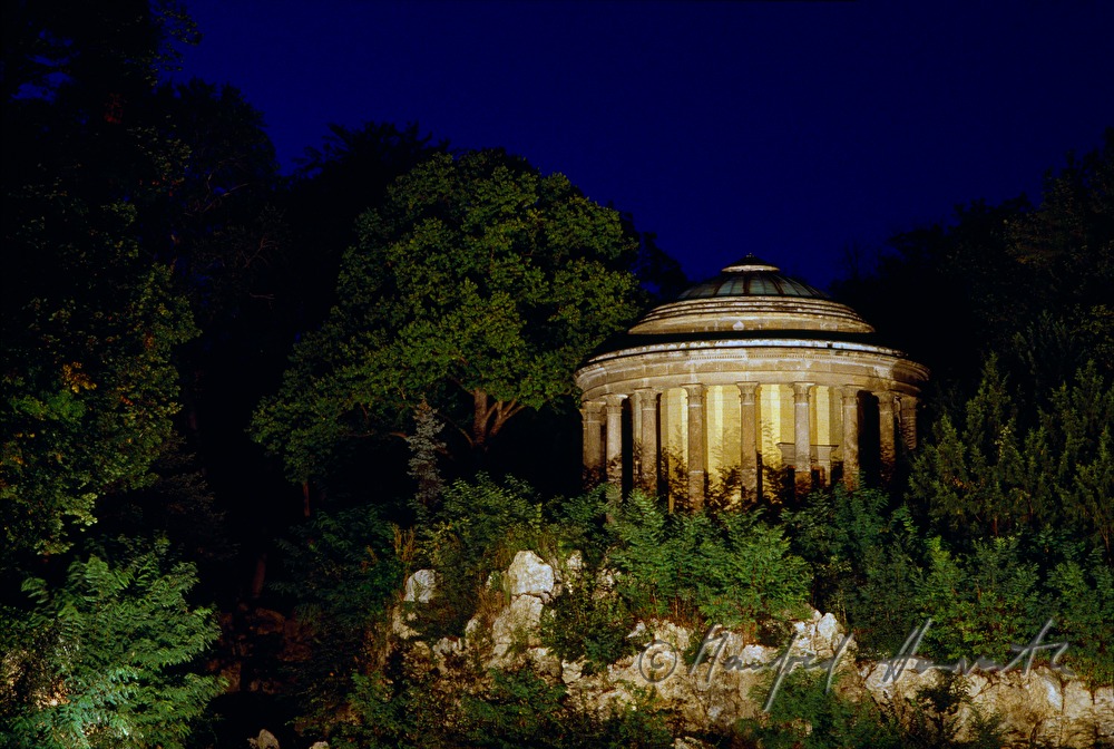 Leopoldinentempel im Landschaftsgarten