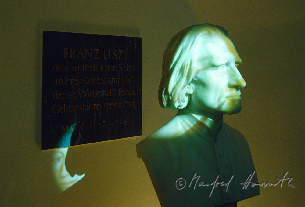 Franz Liszt Geburtshaus, Liszt-Museum, Zumbusch-Büste