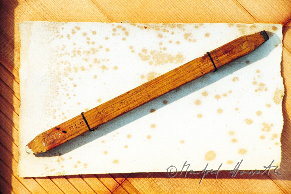 Firmenmuseum: alter Bleistift