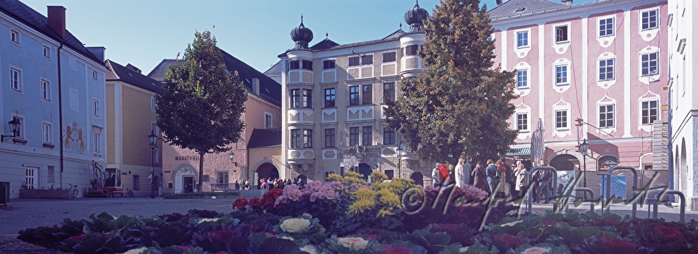 Alter Markt mit Kremsmünsterer Stiftshaus