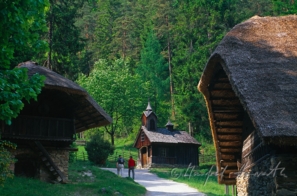 Bauernhäuser (Gruppenhof) im Freilichtmuseum