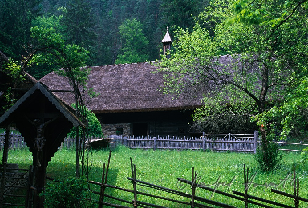 Bauernhäuser (Gruppenhof) im Freilichtmuseum