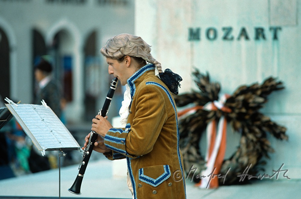 Musiker in Barock-Kostuem