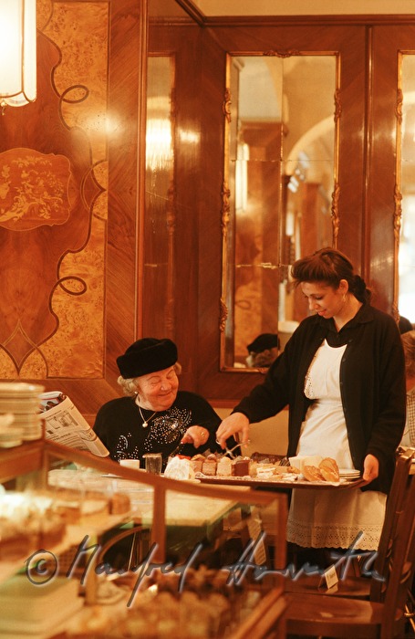 Cafe Tomaselli, Torten-Auswahl