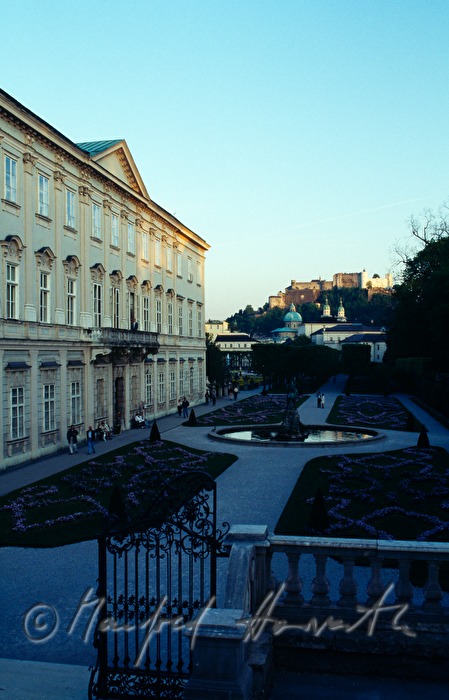Blick über den Barockgarten zur Festung Hohensalzburg