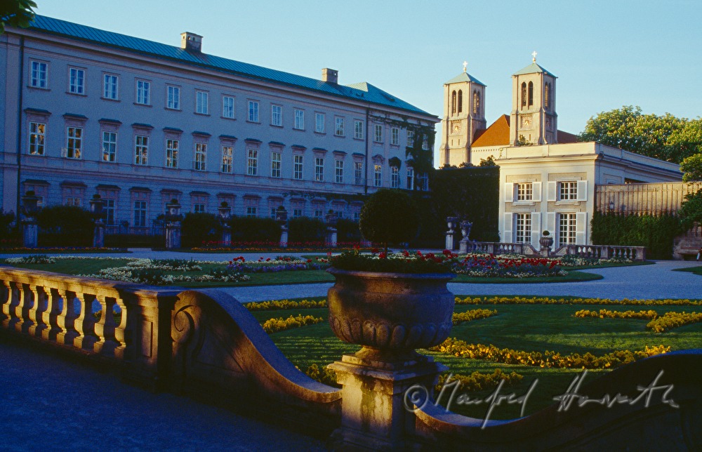 barocke Gartenanlage mit Salzburger Barockmuseum und Kirche St. Andrä