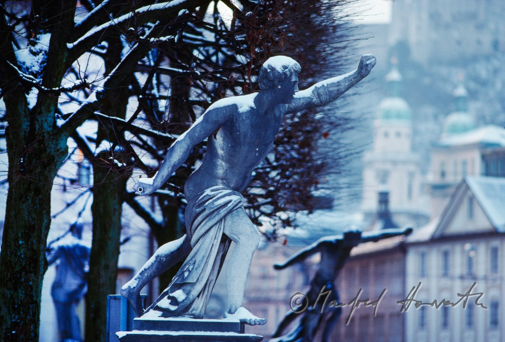 barocke Gartenfigur, Blick auf die Innenstadt