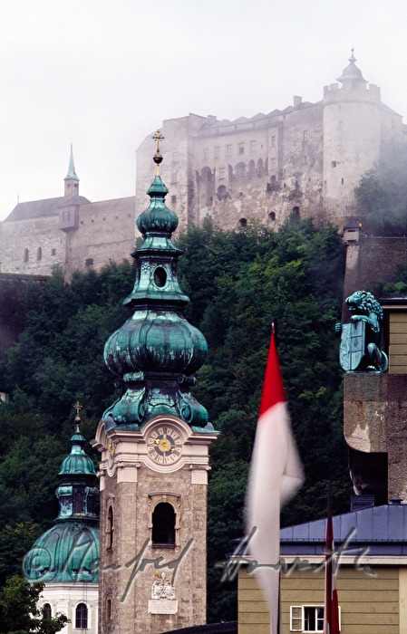 Peterskirche und Festspielhaus