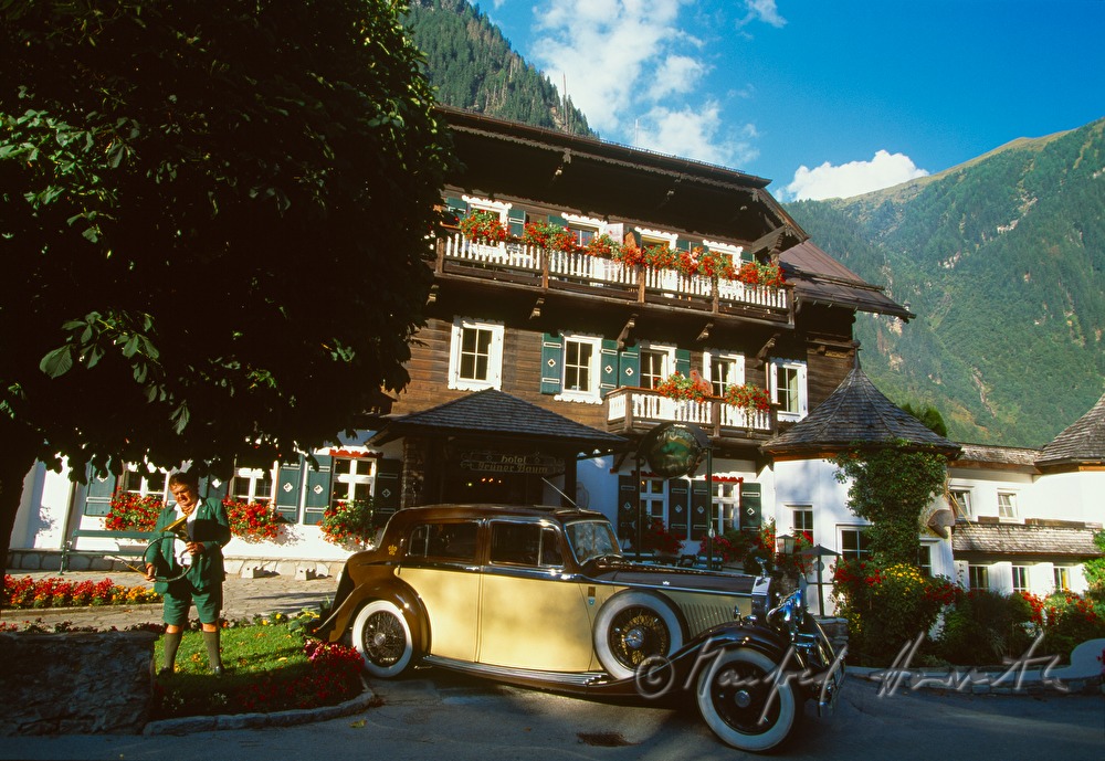 Hotel Grüner Baum, Oldtimer und Chauffeur