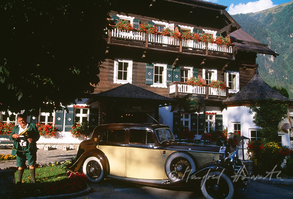 Hotel Grüner Baum, Oldtimer und Chauffeur