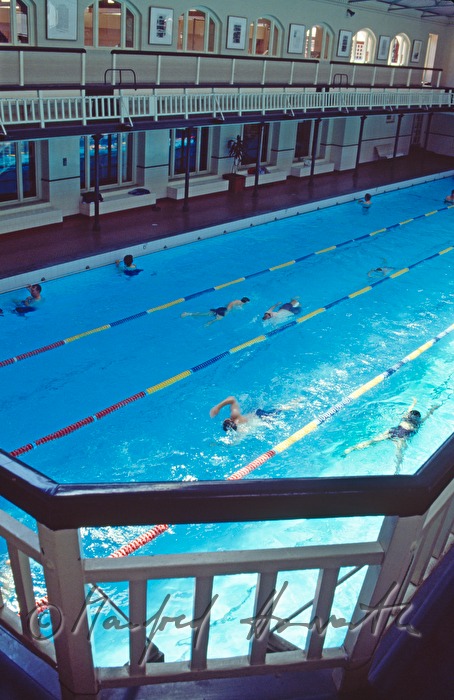 Swimming Pool von 1860
