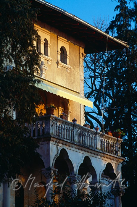 Villa Denes an der Uferpromeade (