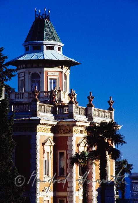 Villa Münz an der Uferpromenade