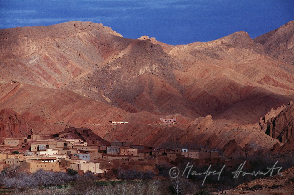 Kasbah (Befestigungsanlage) auf dem Weg der früheren Karawanenroute