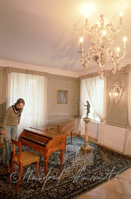 Fortepiano im ehemaligen Wohnzimmer