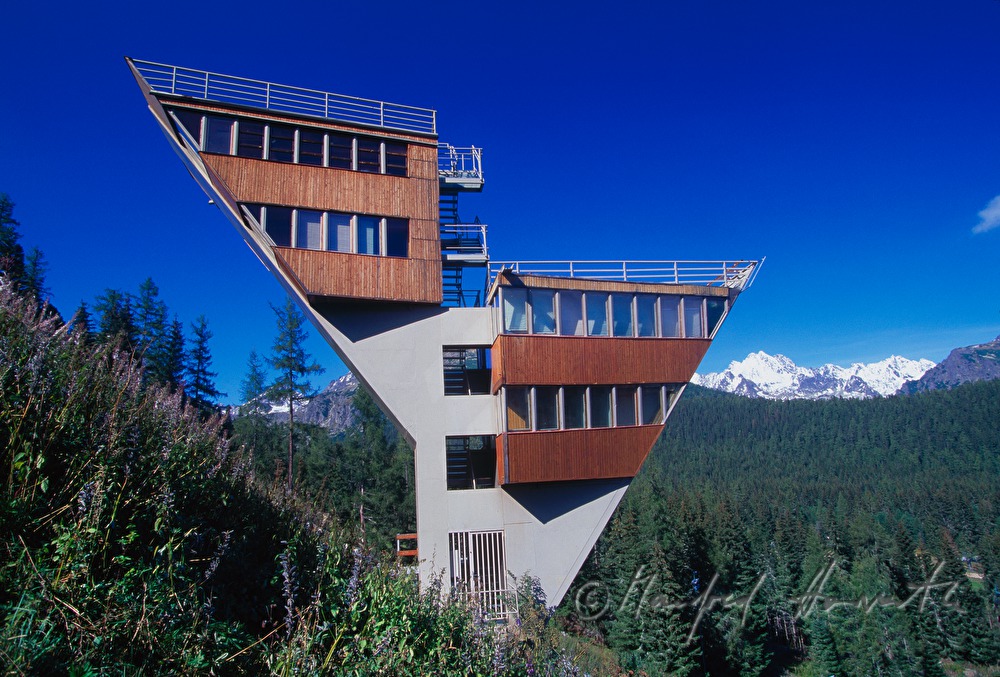 K 120 - Skisprungschanze, Sprungrichter-Haus