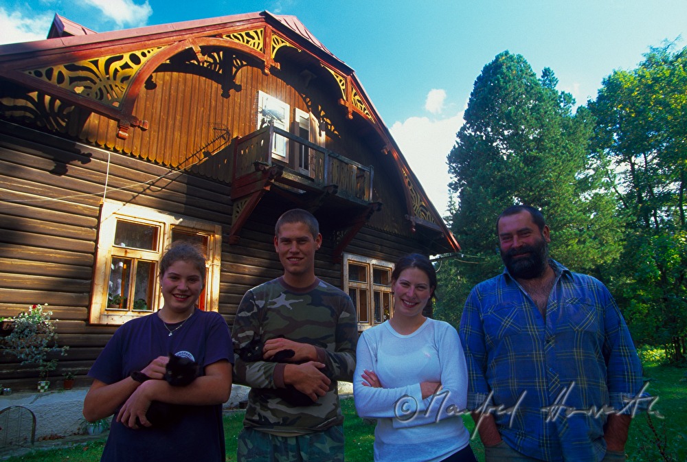 Bauernhaus mit Familie
