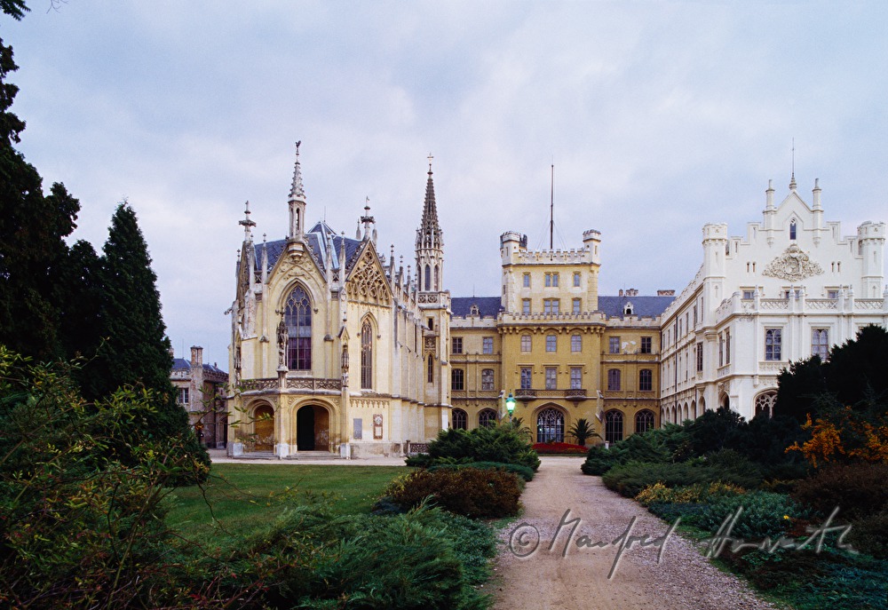 Landschaftsgarten und Liechtenstein Schloss