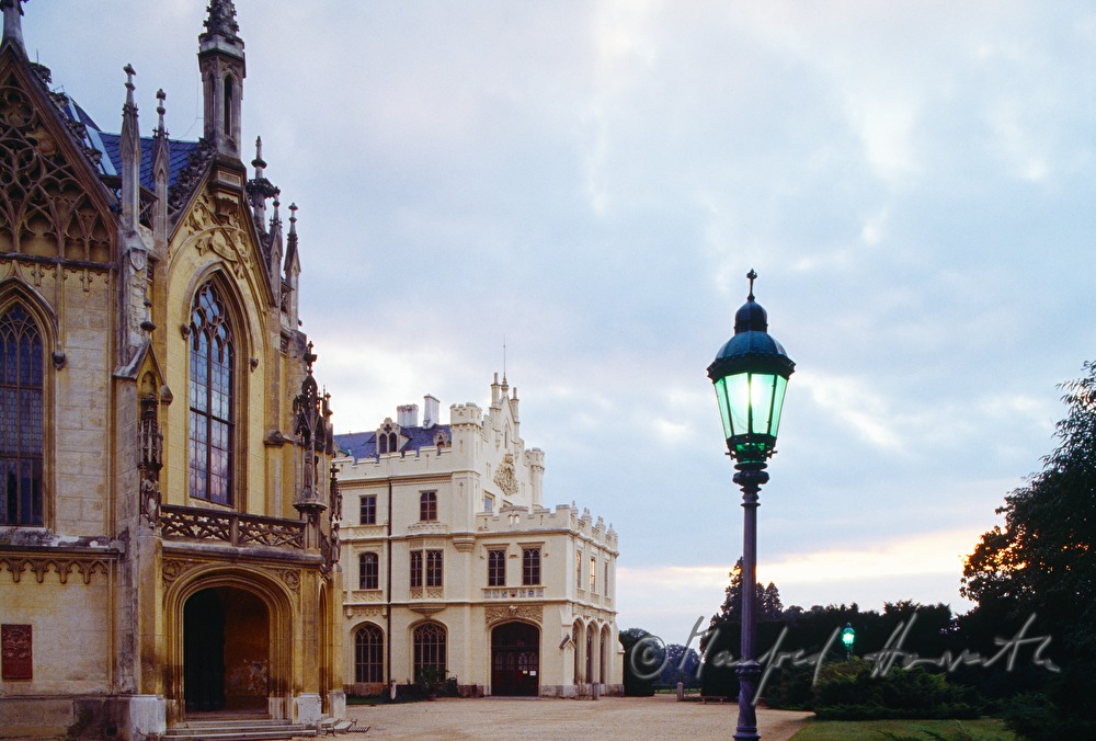 Gartenfront von Schloss Liechtenstein