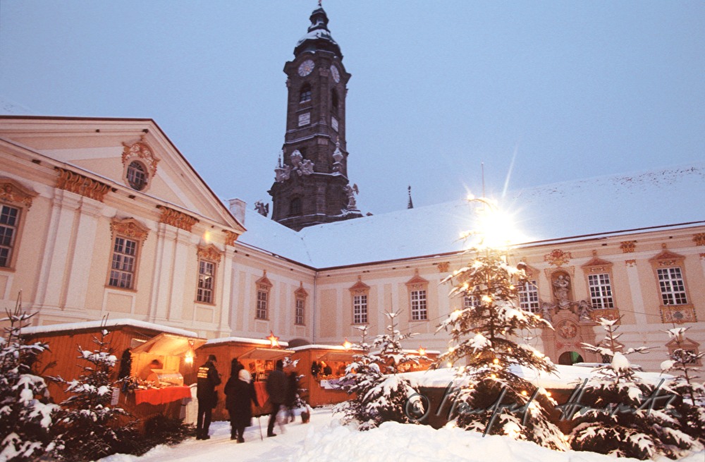 Christkindlmarkt im Klosterhof
