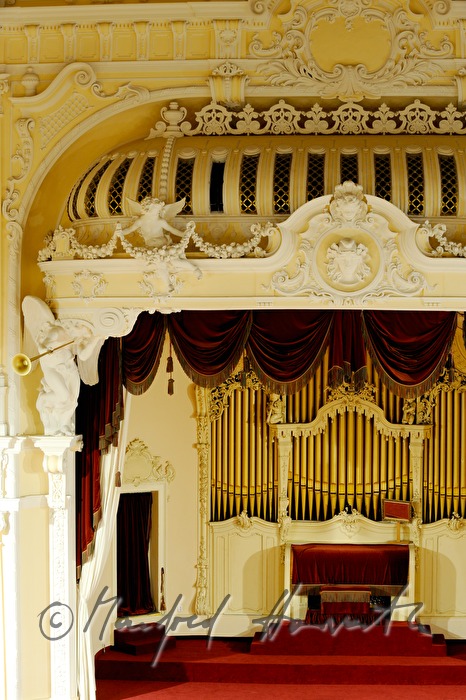 Grandhotel Pupp, Orgel im Festsaal