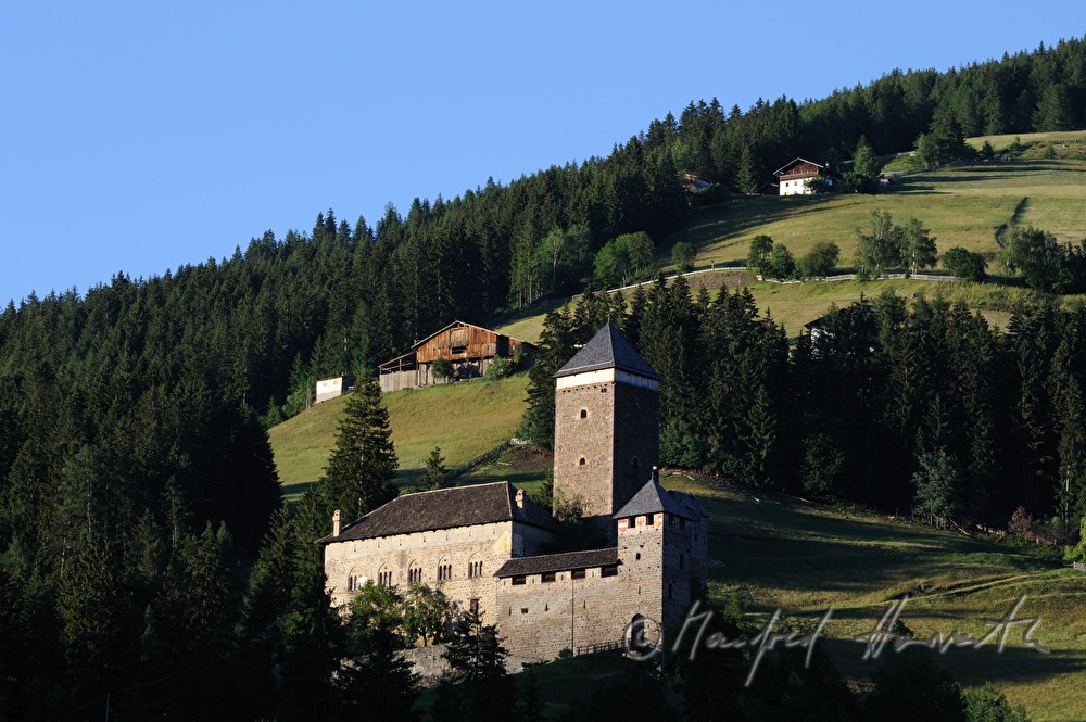Schloss Reineck und Bauernhöfe