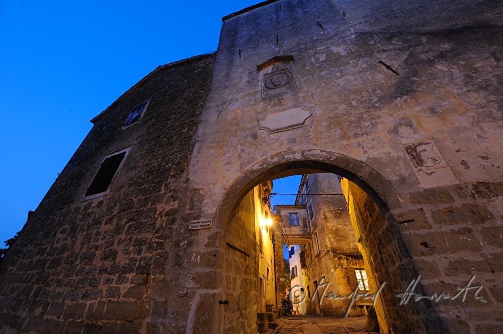 Altes Stadttor und Stadtmauer