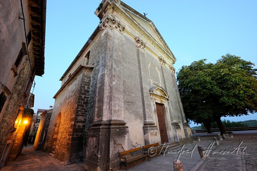 Kirche 