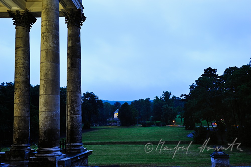 Säulen von Schloss Esterhàzy und Leopoldinentempel