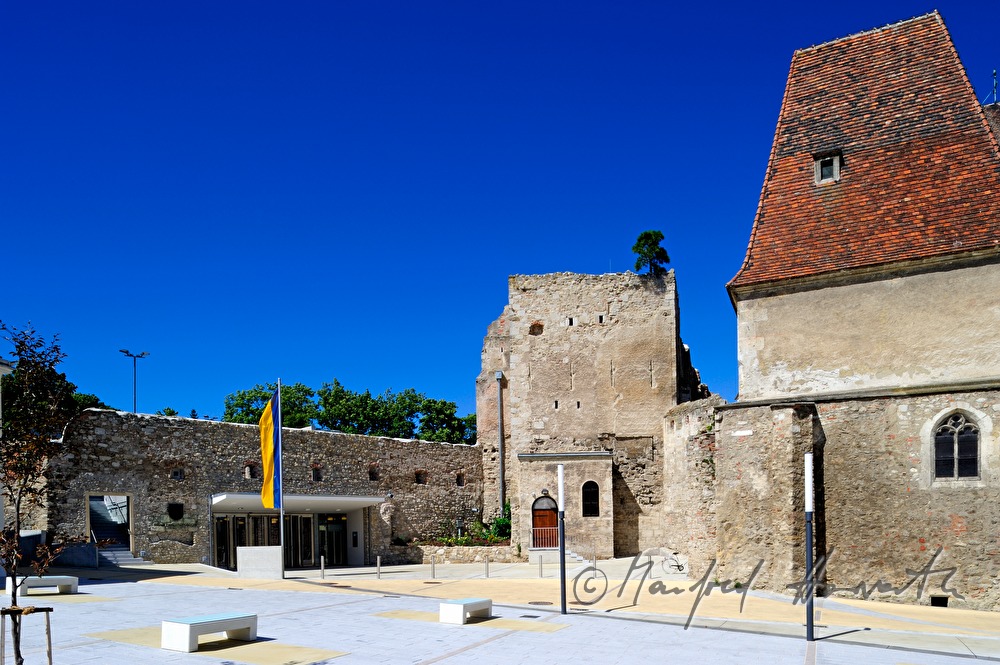 Burg Perchtoldsdorf und Burgvorplatz