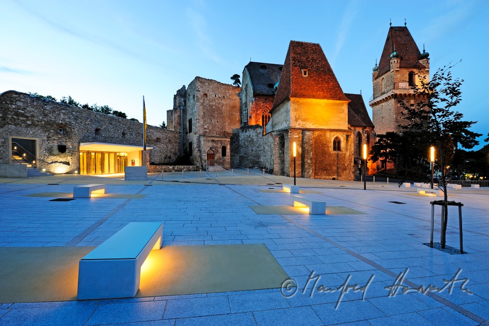 Burg Perchtoldsdorf und Burgvorplatz
