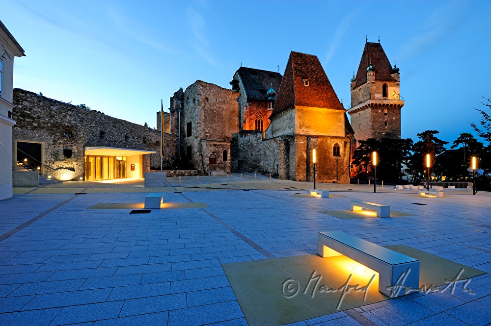 Burg Perchtoldsdorf und Burgvorplatz