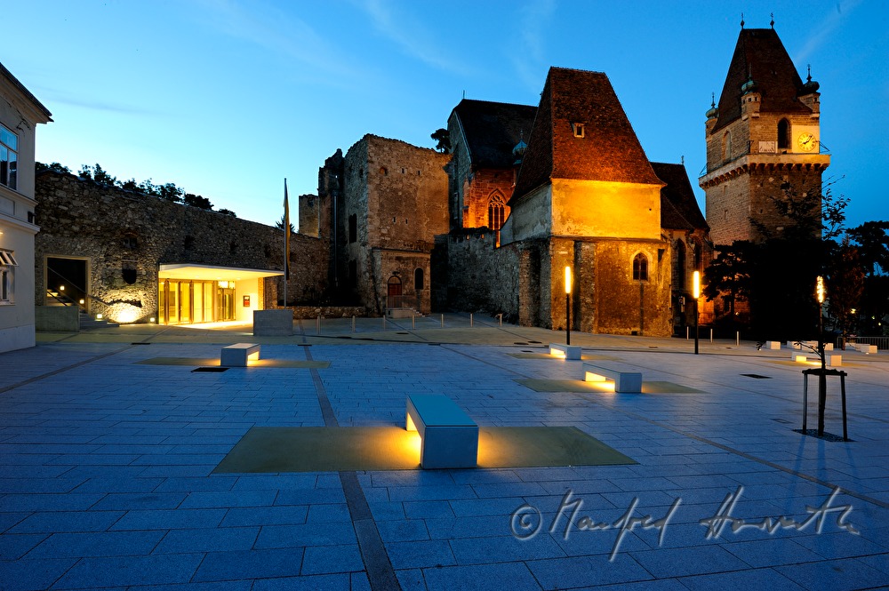 Burg Perchtoldsdorf und Burgvorplatz