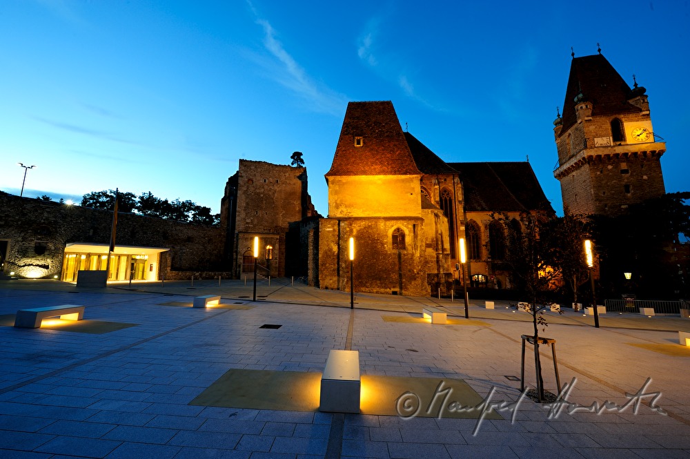 Burg Perchtoldsdorf und Burgvorplatz