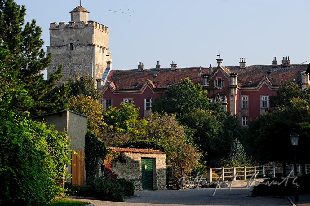 Schloss Prugg und Schlosspark
