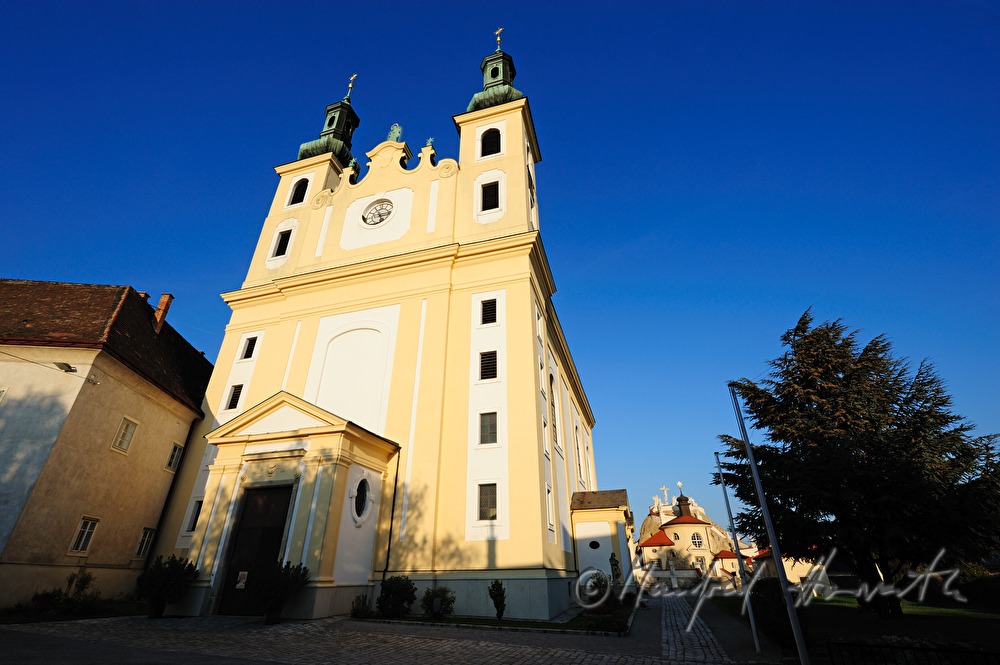 Nikolauskirche und Kalvarienberg