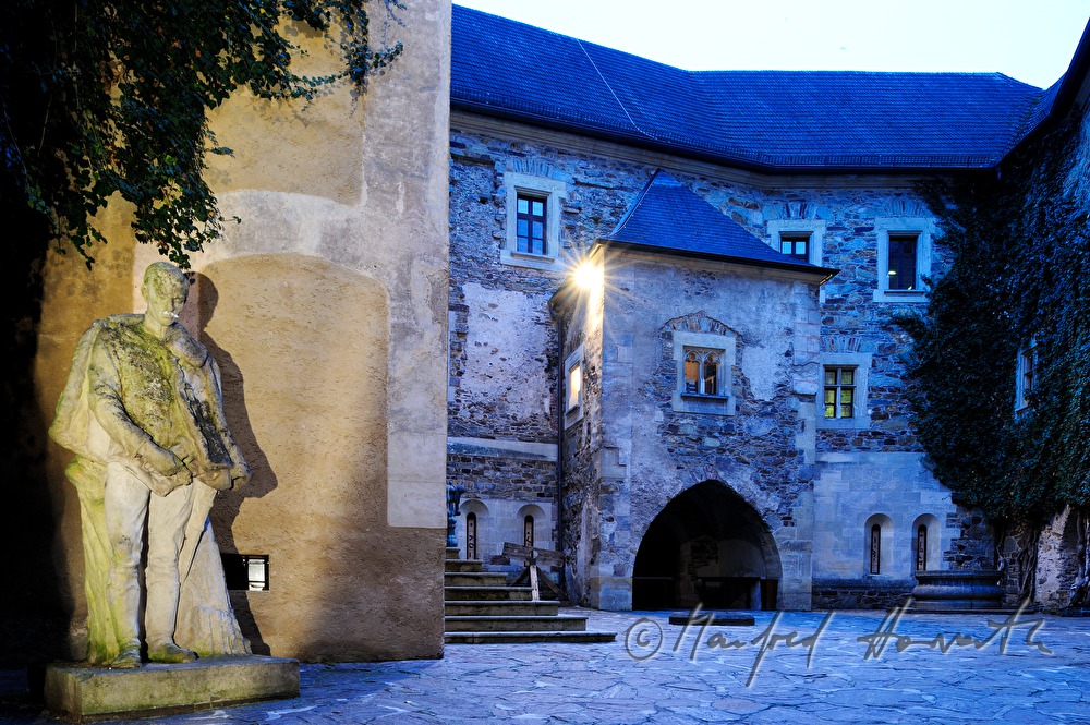Count Nikolaus 