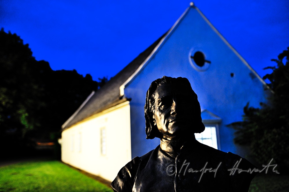 Büste von Franz Liszt vor seinem Geburtshaus