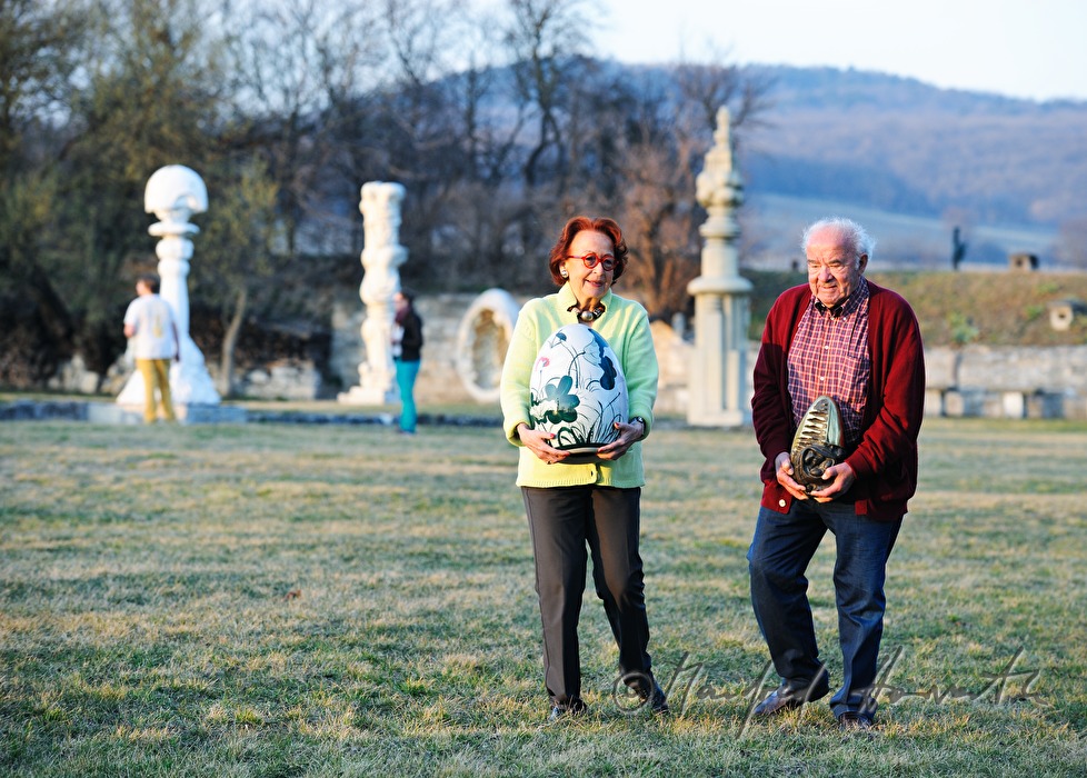 Wander Bertoni und Gattin bei der Arbeit