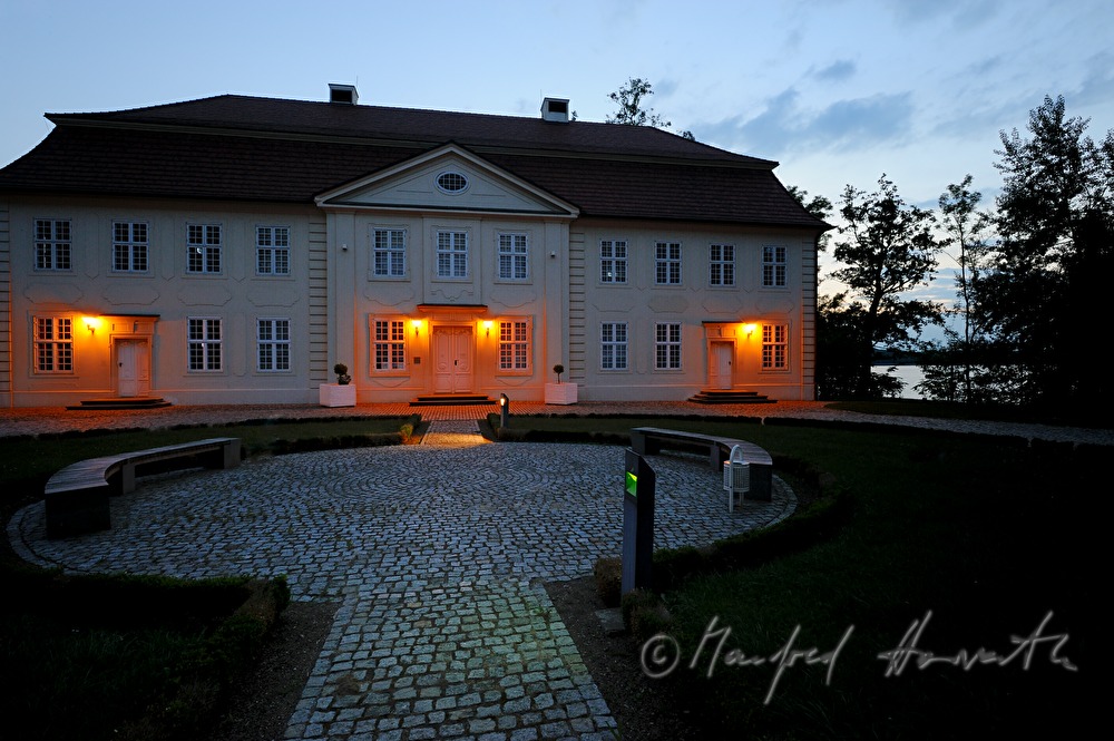 Kavaliershaus und Garten auf der Schlossinsel