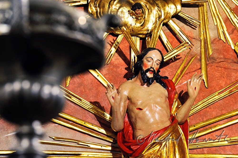Detail eines Kruzifix im Museum für Kirchenkunst